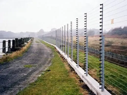 Farm electric fencing